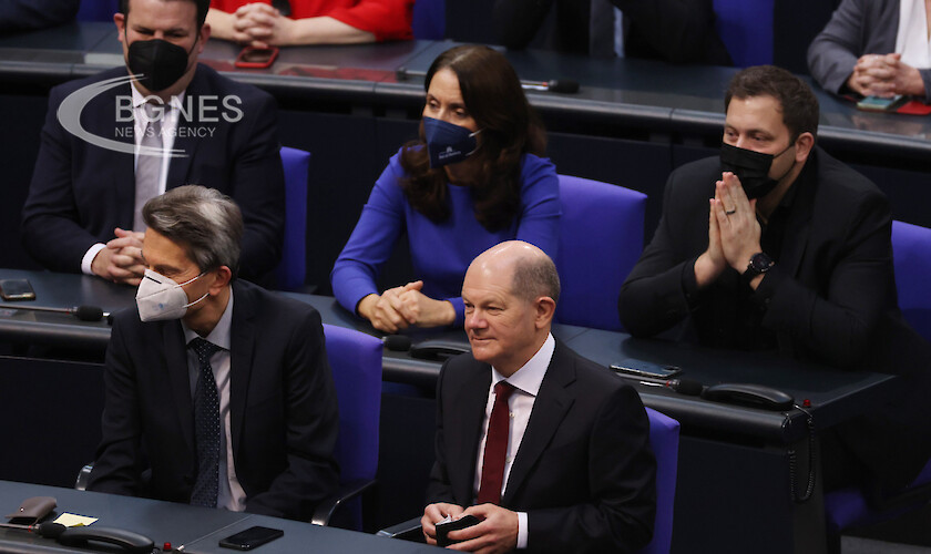 Олаф Шолц е избран за нов канцлер на Германия