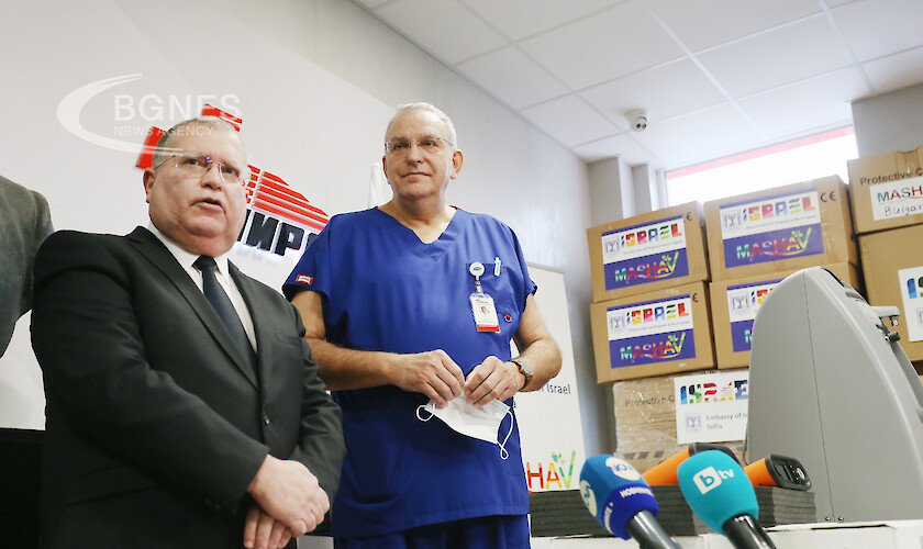 „Пирогов” получи два тона медицински консумативи и 12 респиратора