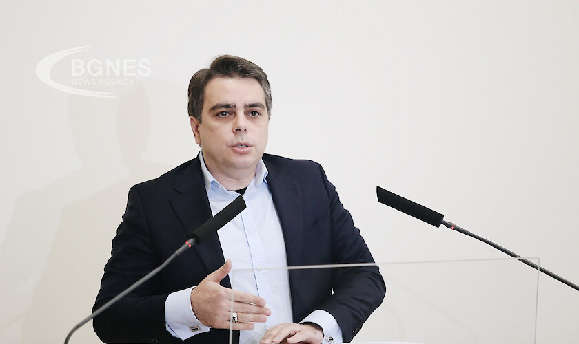 Асен Василев: В рамките на февруари е реалистично парламентът да приеме бюджет