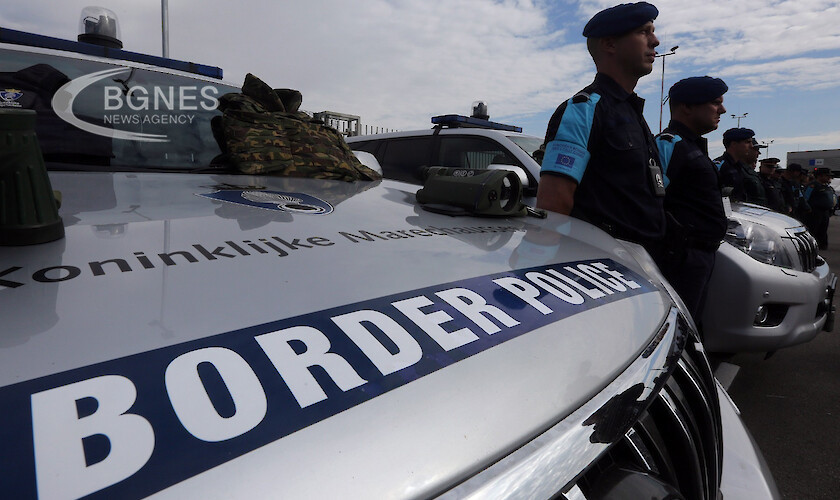 Frontex: Нелегалните прминавания в ЕС през 2021 г. над предпандемичните нива