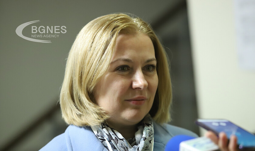 Йорданова: Въпросът за нов председател на КПКОНПИ не е обсъждан с мен