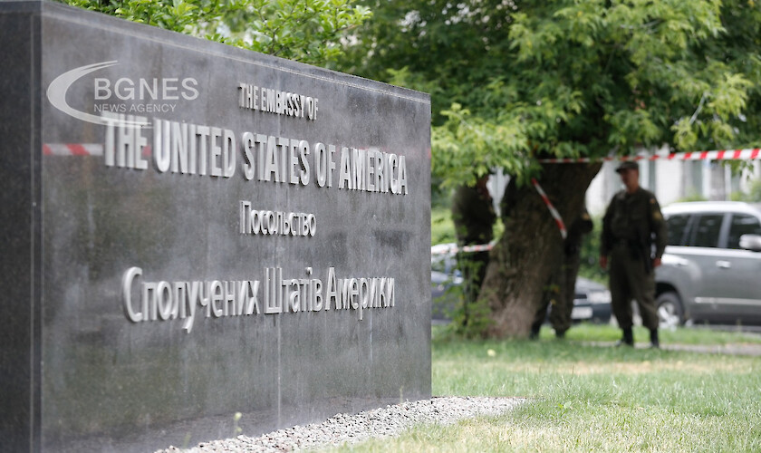 Съединените щати наредиха на семействата на своите дипломати в украинската