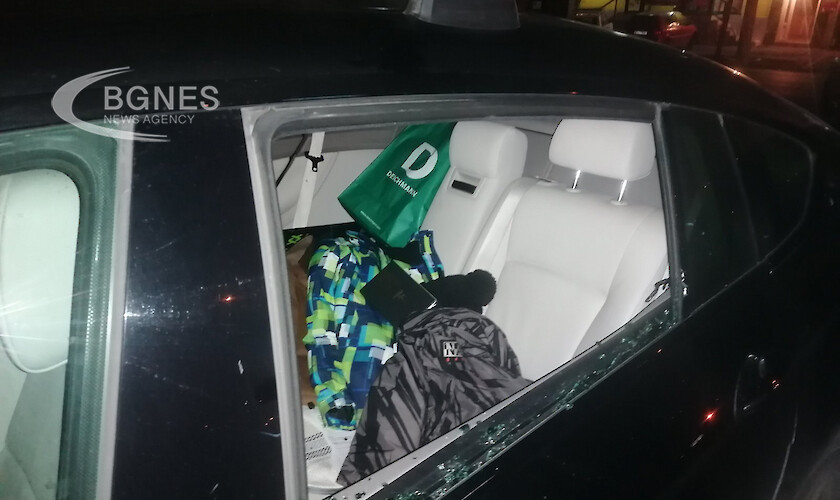 Счупиха стъклото на колата на председателя на македонско-българското сдружение