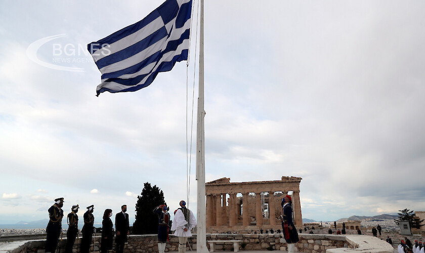 Бившият гръцки президент Христос Сардзетакис почина на 92