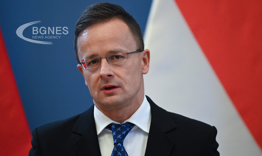 Сиярто: Унгария няма да приеме повече войски на НАТО на своя територия