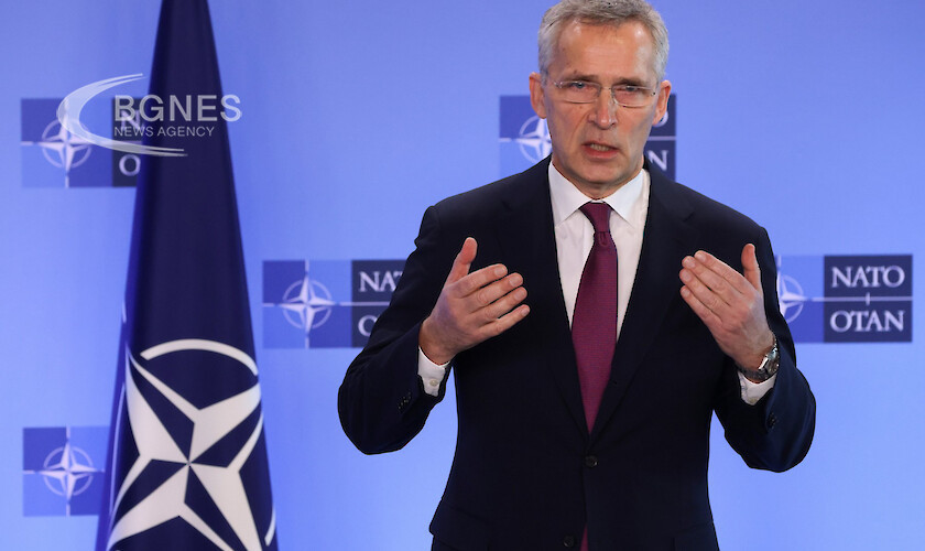 Столтенберг: НАТО очаква всички съюзници да наложат санкции на Русия