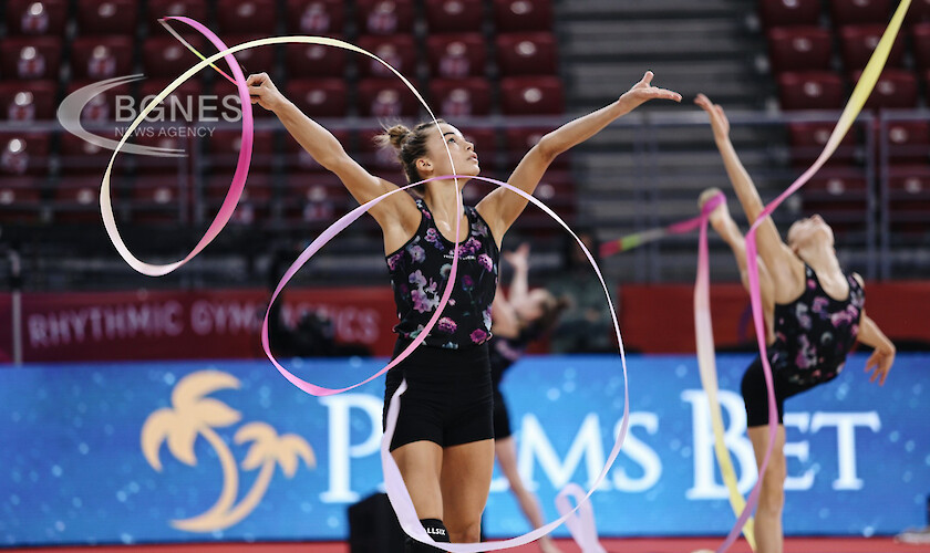 Българският национален отбор по художествена гимнастика направи подиум преди старта