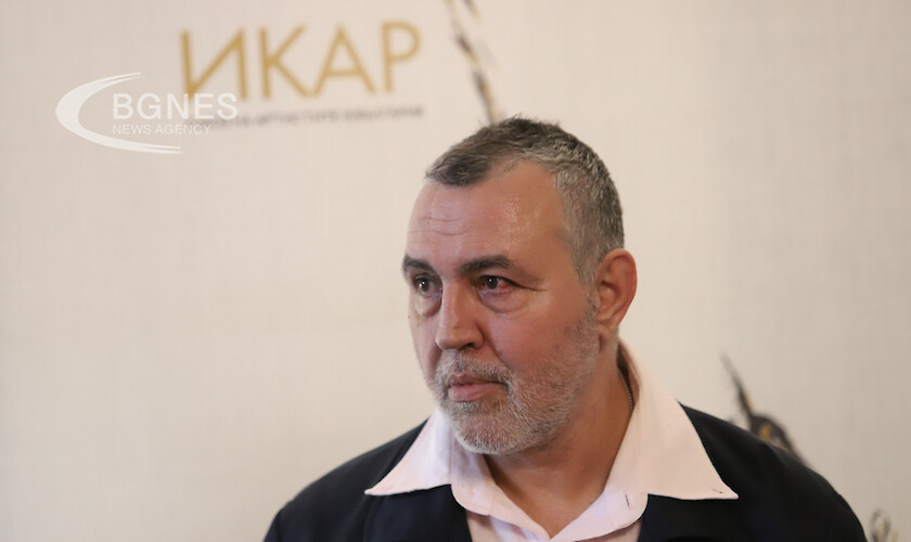 Министърът на културата Атанас Атанасов да предприеме активни действия и