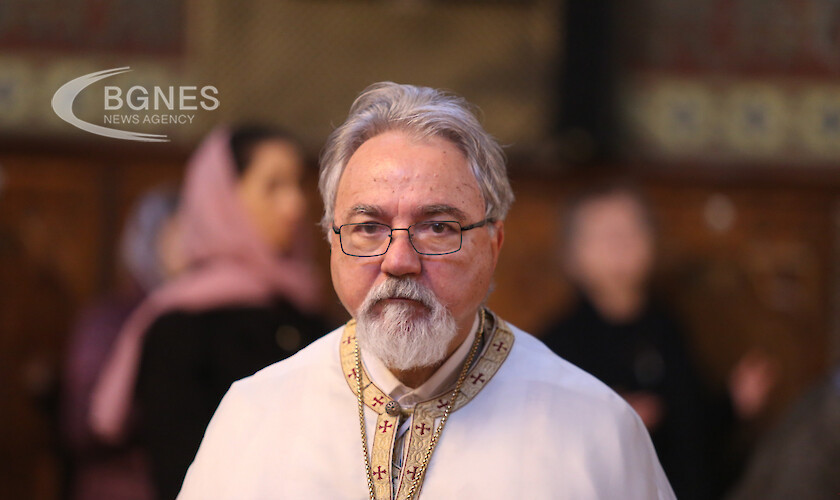 Отец Кирил: Върбовите клонки са символични знаци на победата