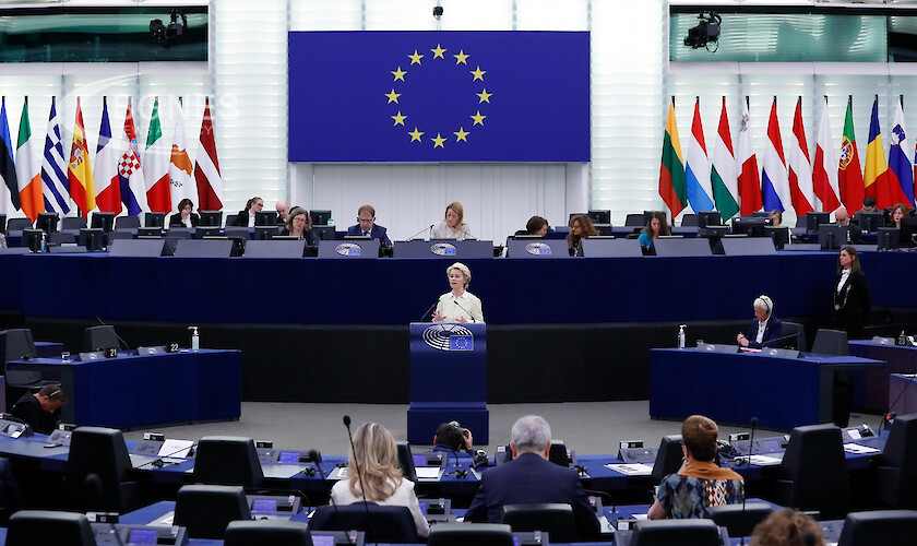 ЕС предложи отлагане на руското петролно ембарго за Унгария, Словакия и Чехия