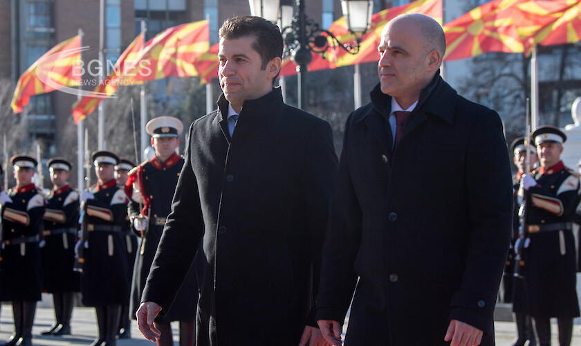 Петков няма да посещава скоро Скопие, няма да подписва нищо с РСМ