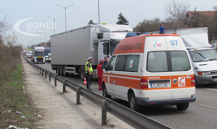 Тежка катастрофа с автовоз, цистерна и автобус на Дунав мост