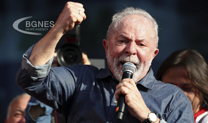 Лула да Силва се ожени месеци преди президентските избори