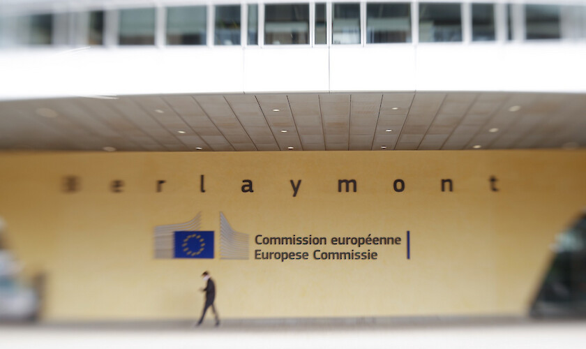 Европейската комисия предлага да се конфискуват активите и имуществото на