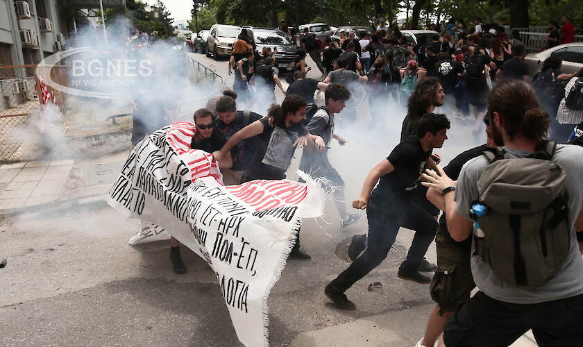 Протести срещу университетската полиция в Солун