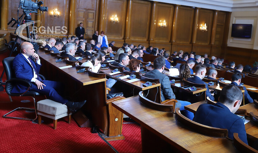Днес депутатите ще гледат на първо четене актуализацията на бюджета
