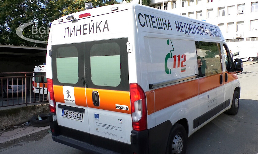 Линейките и ескортът, осигурен от МВР и здравното министерство, които