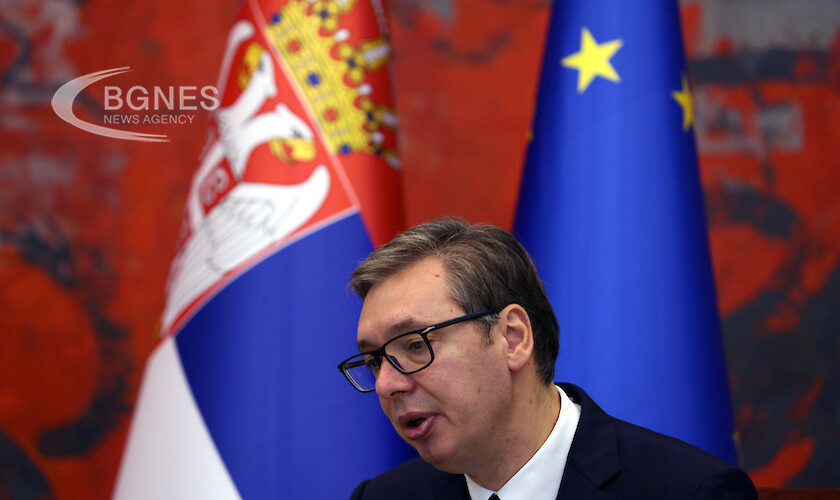Сръбският президент Александър Вучич съобщи че докато той е държавен
