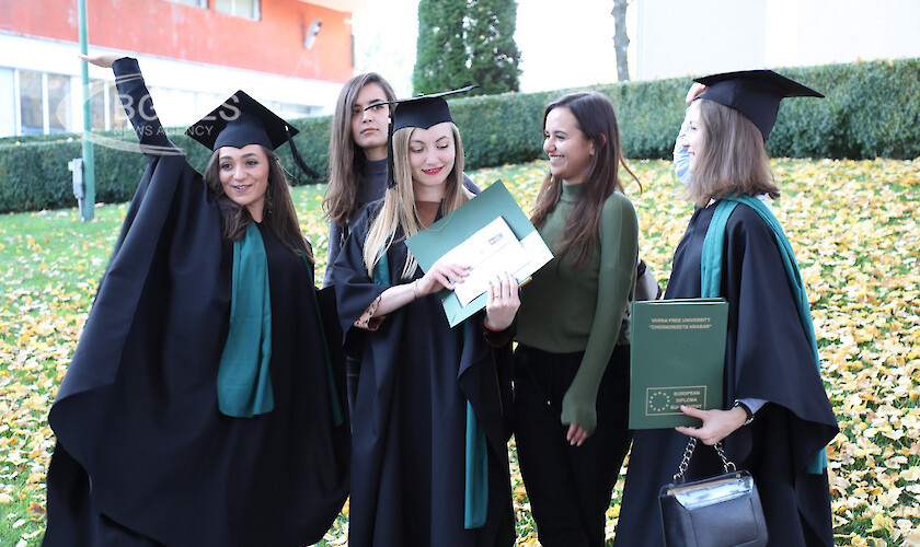 Академичното ръководство на Варненския свободен университет Черноризец Храбър ще връчи