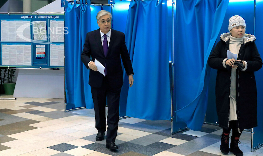 Досегашният президент на Казахстан Касъм Жомарт Токаев ще остане на поста