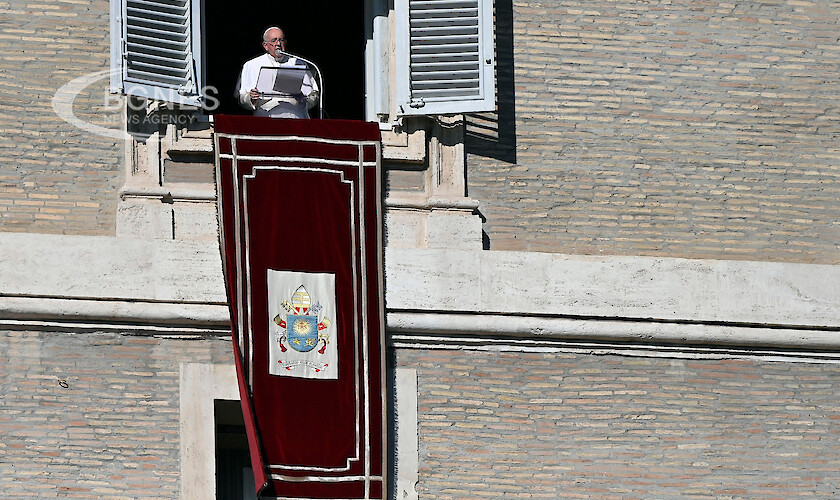 След богородичната молитва Ангел Господен папа Франциск изрази своята загриженост