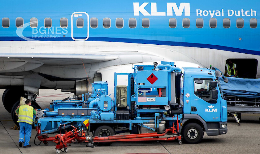Профсъюзите представляващи работниците в нидерландската авиокомпания KLM настояват Европа да