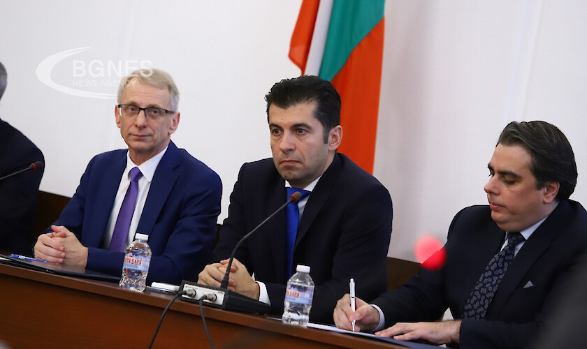 Краткият живот на новия български парламент показа ясно че носителят