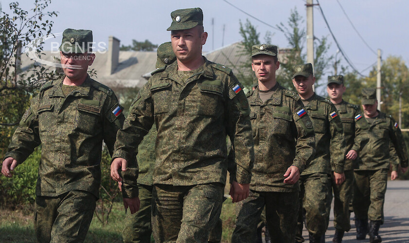 Украйна призна официално, че изтегля войските си от източния град