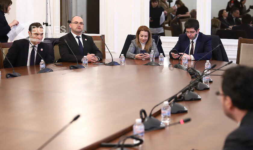 Народните представители от Временната комисия Nexo изслушаха Бойко Атанасов председател