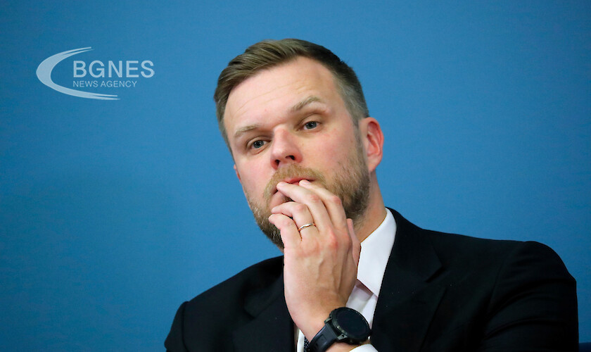 Литовският министър на външните работи Габриелиус Ландсбергис заяви че Литва