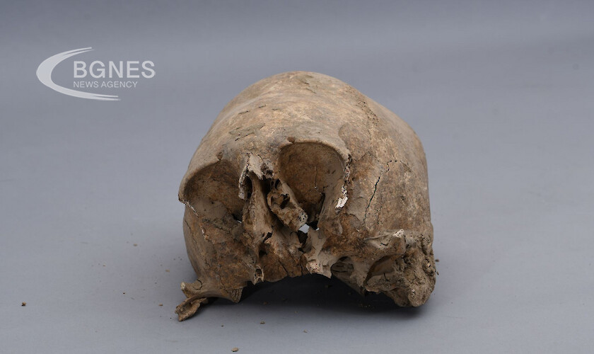 Върнаха изчезналия череп от гробницата в източния некропол на Августа