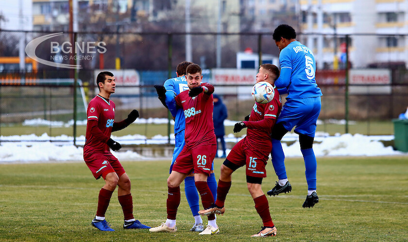 Отборът на Левски победи Септември София с 4:1 в последната