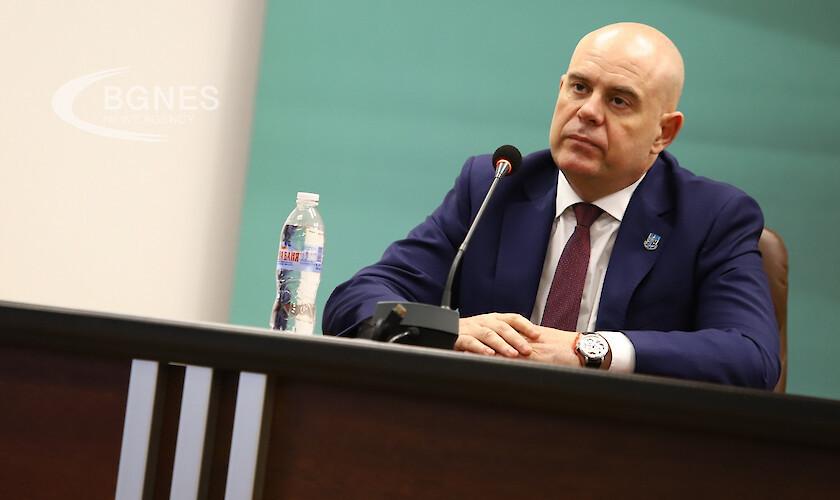 Главният прокурор Иван Гешев днес е поискал цялата информация с
