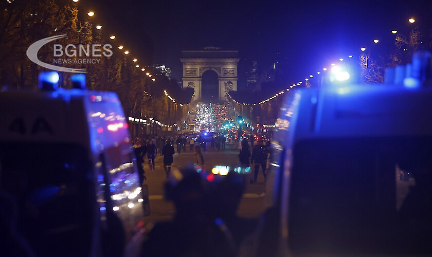 Най големите синдикати във Франция продължат протестите и стачките срещу