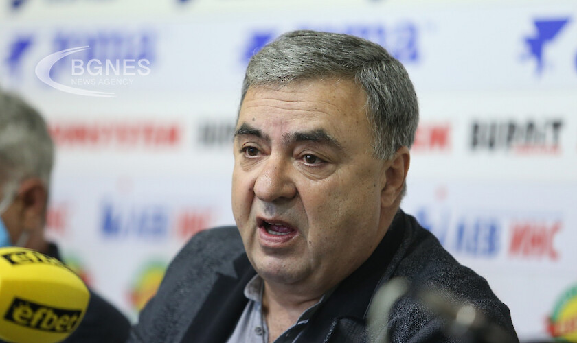 Президентът на Българска федерация по плувни спортове Георги Аврамчев потвърди