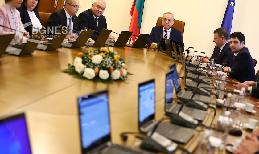 Министър председателят Гълъб Донев ще приеме в Министерския съвет генералния секретар