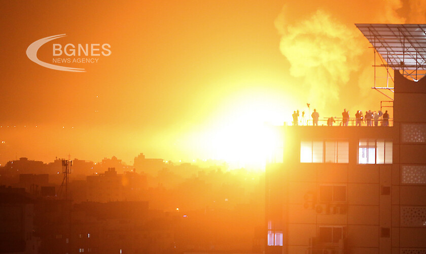 Израел нанесе въздушни удари в ивицата Газа и Ливан като
