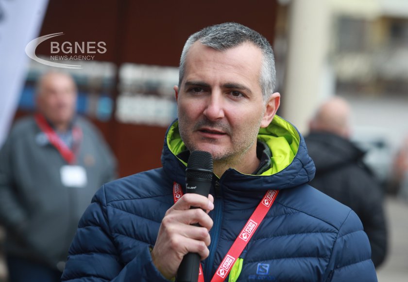Един от най успешните български рали състезатели Димитър Илиев е предложението
