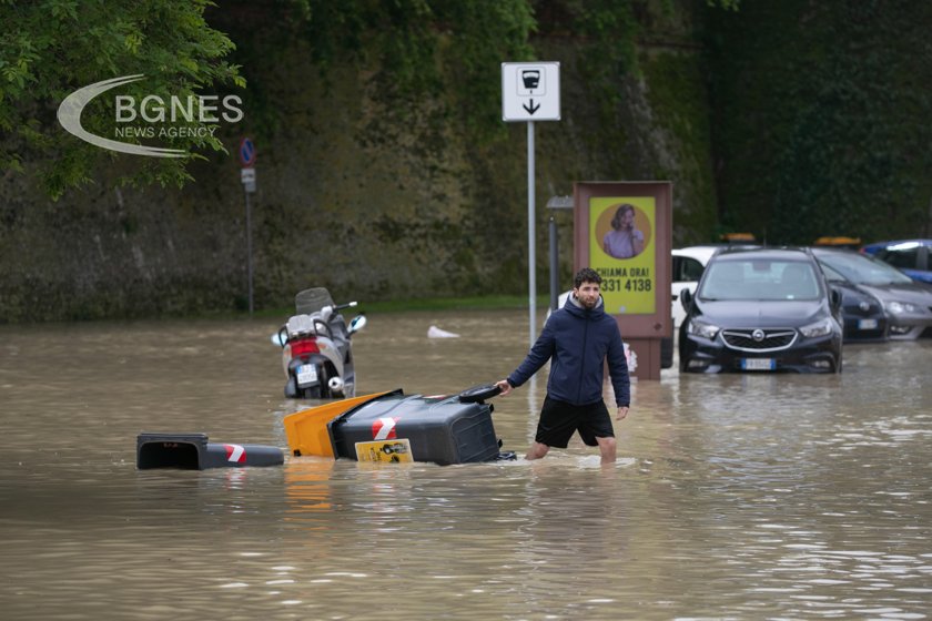 Италия ще обяви извънредно положение заради опустошителните наводнения, при които