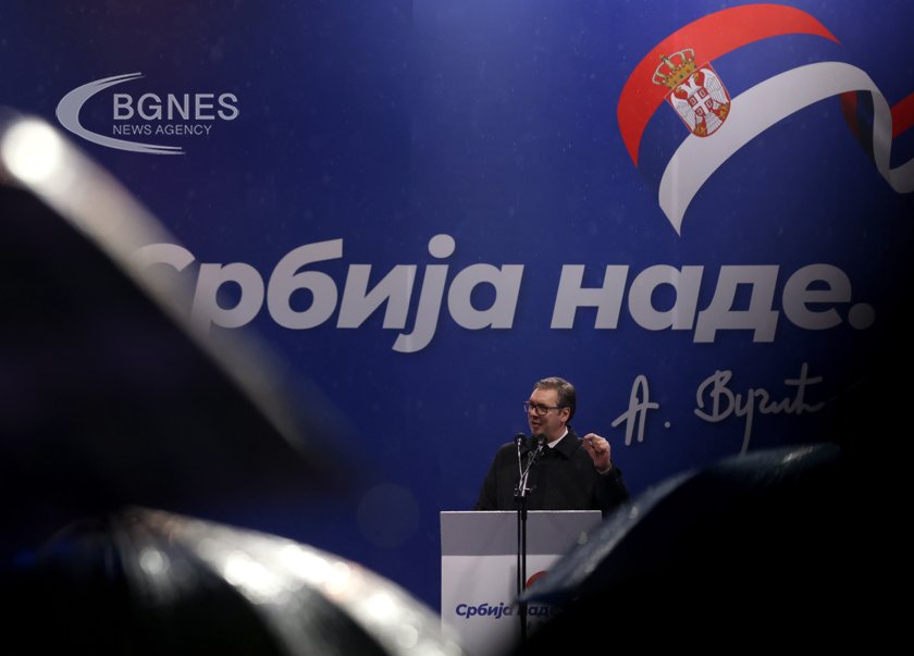 Сръбският президент Александър Вучич заяви на многохиляден митинг в Белград,