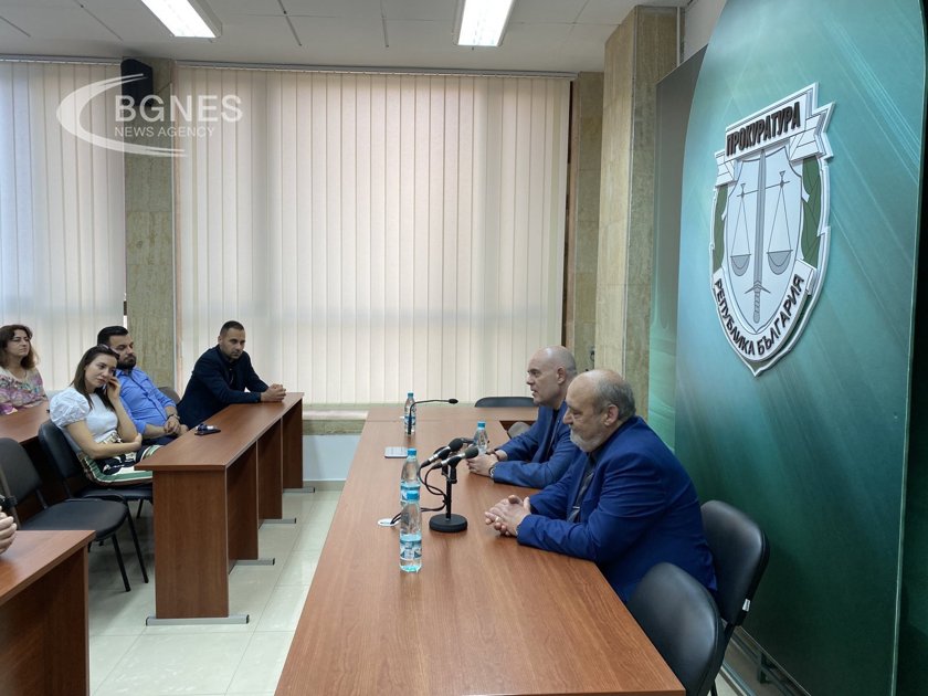 Главният прокурор Иван Гешев се срещна с прокурори от Апелативна