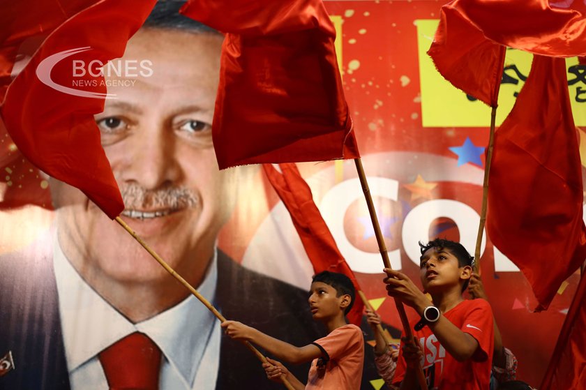 Съдбата на света зависи от Турция пише Сабах С преизбирането