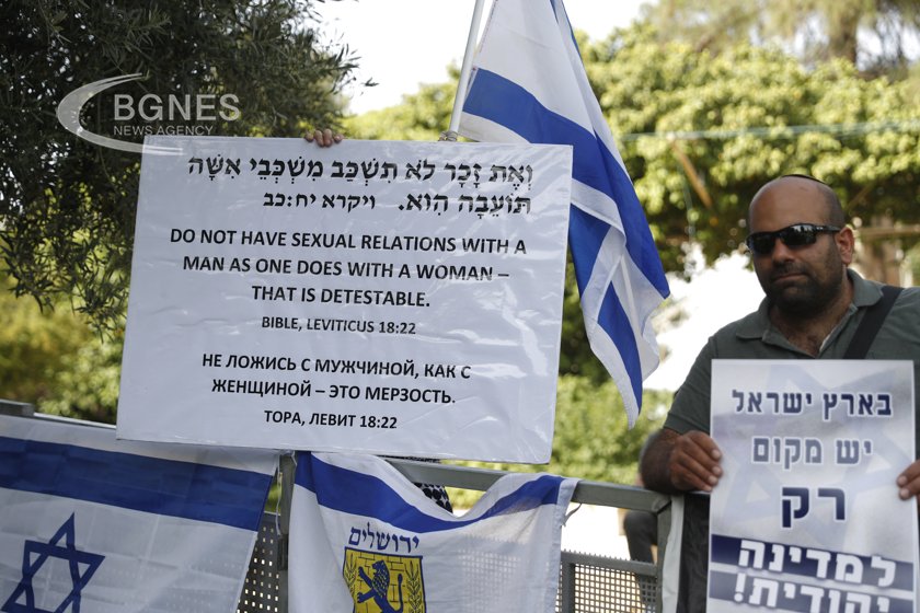 Десетки хиляди демонстранти се събраха в Тел Авив и други