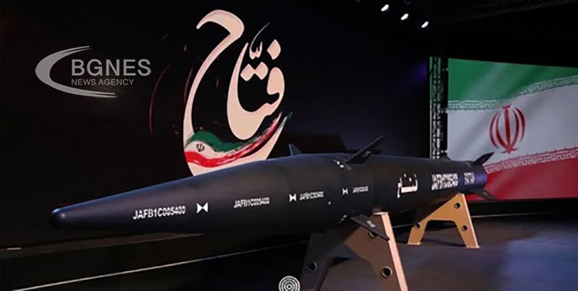 Иранската революционна гвардия представи балистична ракета със среден обсег на