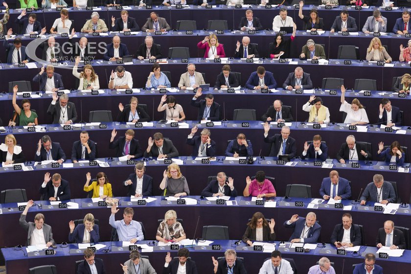 Европейските депутати гласуваха приемането на ключов текст който ще залегне