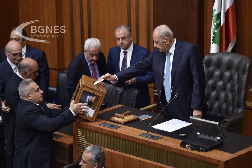 Ливанските депутати за 12 и път не успяха да изберат нов
