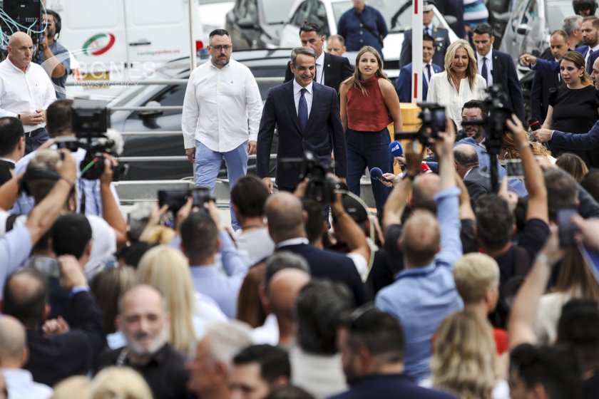 Консервативният бивш министър председател на Гърция Кириакос Мицотакис е на път