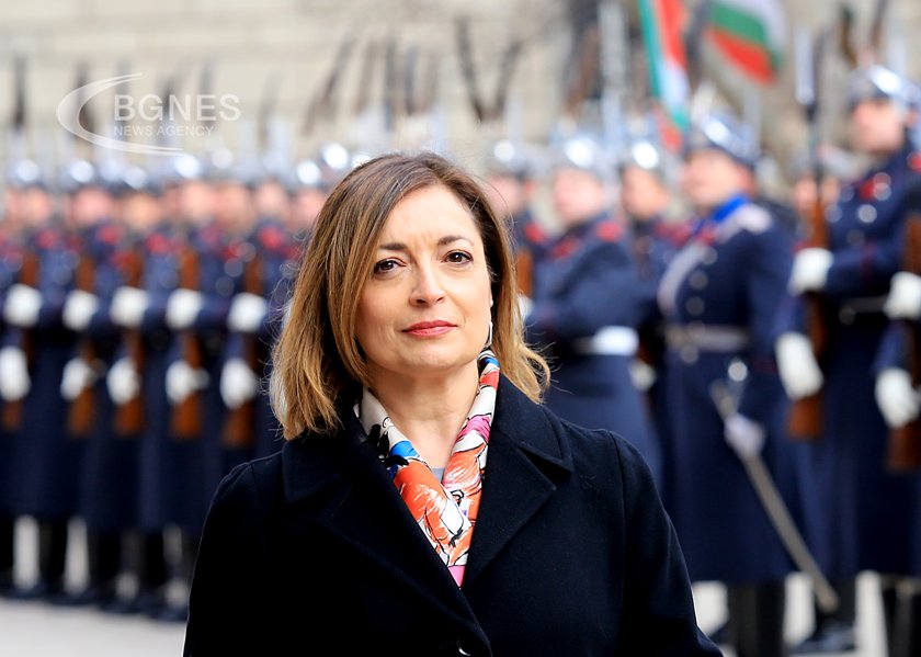 Посланичката на Италия Джузепина Дзара се срещна с министъра на