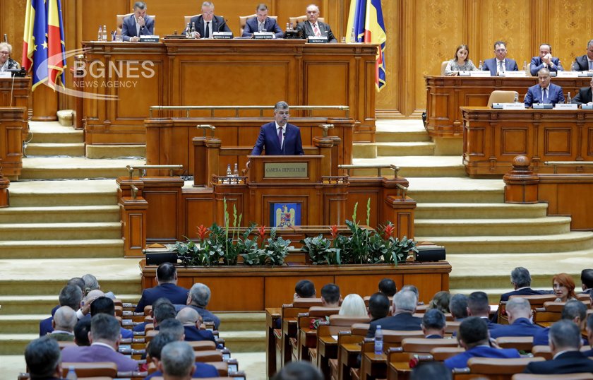 Двете камари на румънския парламент а именно Сенатът и Камарата