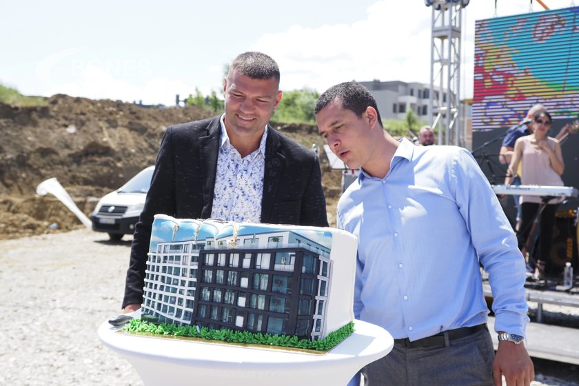 Пулев Инвест Груп направи първа копка на жилищната сграда Сердика